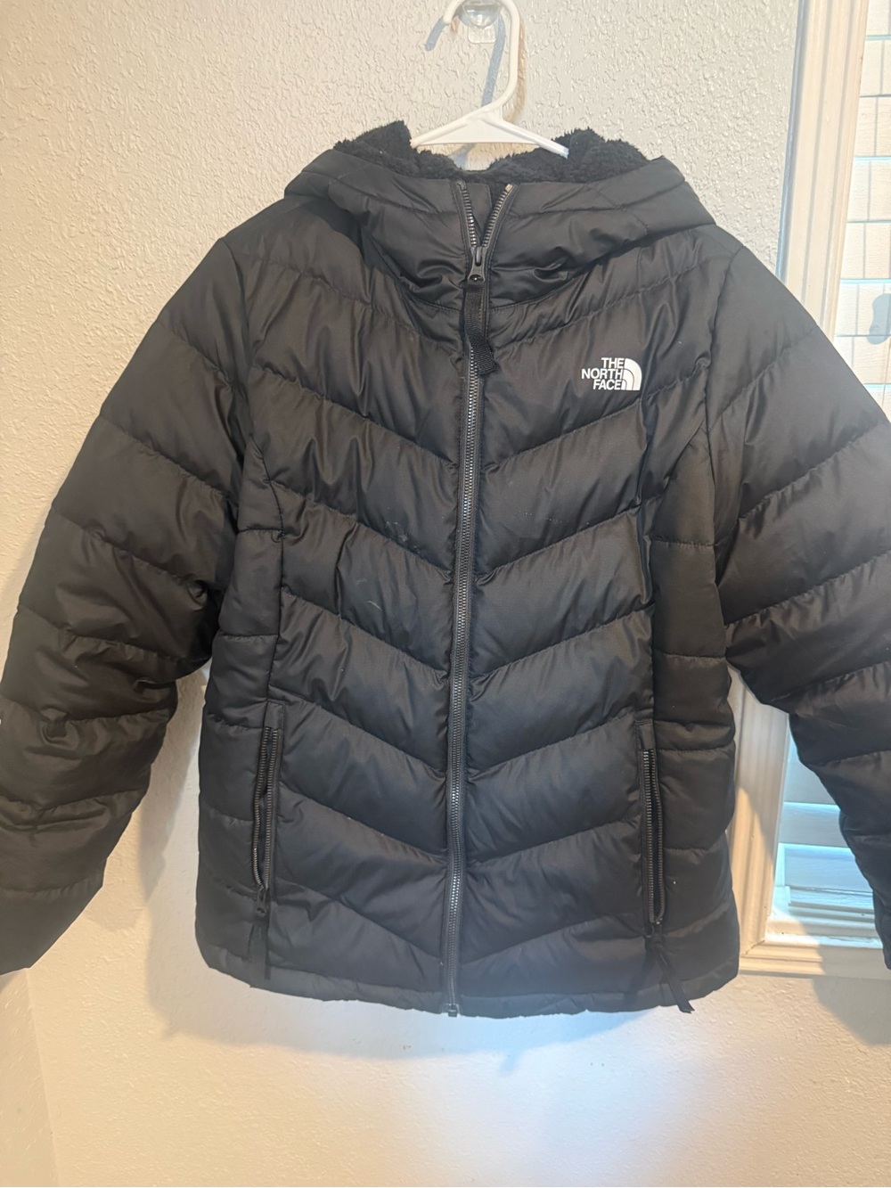 The North Face Black Hooded Women's Quilted Puffer Jacket
